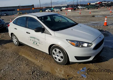 2018 Ford Focus S from USA, damaged, VIN 1FADP3E22JL266652